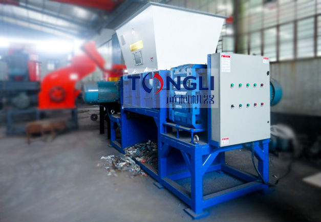 TL160系列四轴撕碎机